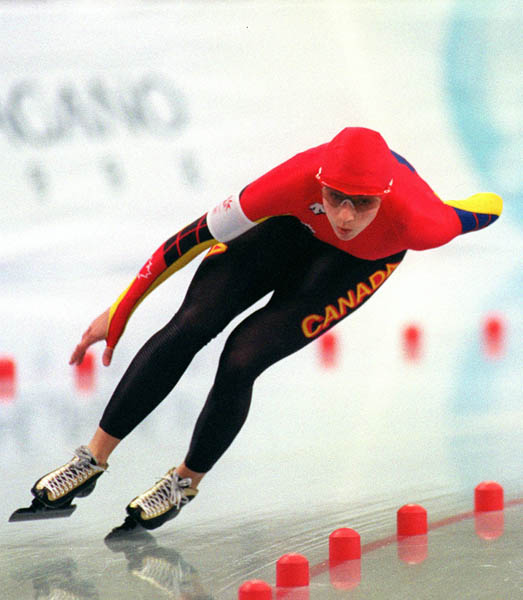 Canada's Susan Auch skating the long track at the 1998 Nagano Winter Olympics. (CP PHOTO/COA)