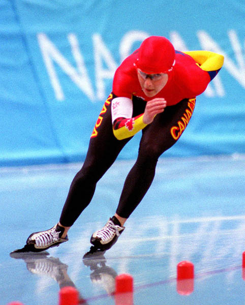 Canada's Linda Johnson-Blair skating the long track at the 1998 Nagano Winter Olympics. (CP PHOTO/COA)
