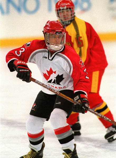 Canada's France St. Louis playing women's hockey at the 1998 Nagano Winter Olympics. (CP PHOTO/COA)