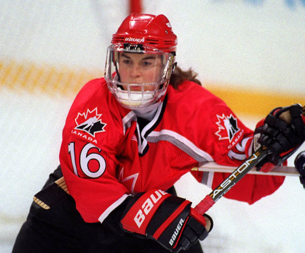 Canada's Jayna Hefford playing hockey at the 1998 Nagano Winter Olympics. (CP PHOTO/COA)