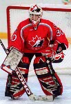 Manon Rheaume du Canada participe  l'preuve de hockey fminin aux Jeux olympiques d'hiver de Nagano de 1998. (PC Photo/AOC)