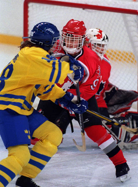 Canada's Fiona Smith in action against her opponent at the 1998 Nagano Winter Olympics. (CP PHOTO/COA)