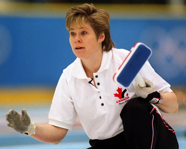 Canada's Marcia Gudereit competing in the curling portion of the 1998 Nagano Winter Olympics. (CP PHOTO/COA)
