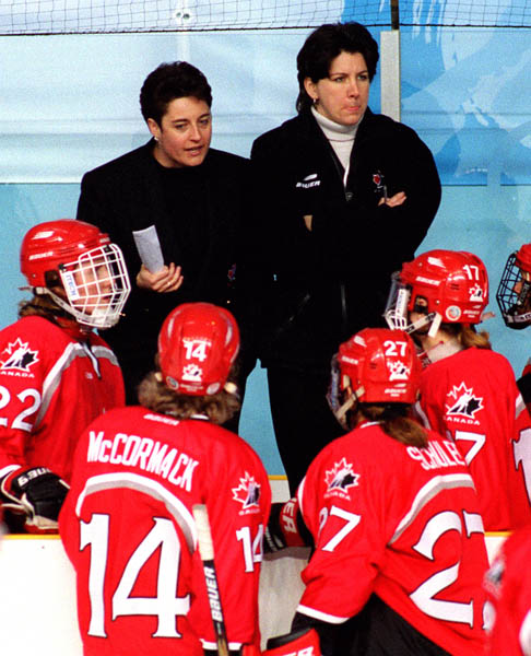 Canada's Shannon Miller an Daniele Sauvageau coaching the women's hockey team at the 1998 Nagano Winter Olympics. (CP PHOTO/COA)