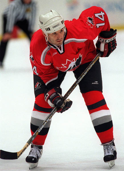 Canada's Brendan Shanahan playing hockey at the 1998 Nagano Winter Olympics. (CP PHOTO/COA)