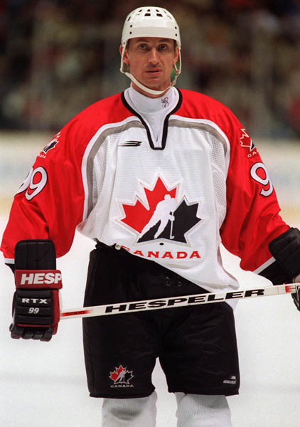 Canada's Wayne Gretzky at the 1998 Nagano Winter Olympics. (CP PHOTO/COA)