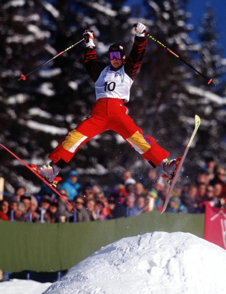 Canada's Caroline Fortin skiing the moguls event at the 1994 Lillehammer Winter Olympics. (CP PHOTO/ COA)