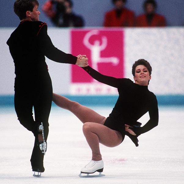 Canada's Kris Wirtz and Kristy Sargeant compete in the figure skating event at the 1994 Lillehammer Winter Olympics. (CP PHOTO/ COA)