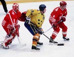 Canada's Derek Mayer in action against Slovakia at the 1994 Lillehammer Winter Olympics. (CP PHOTO/ COA)