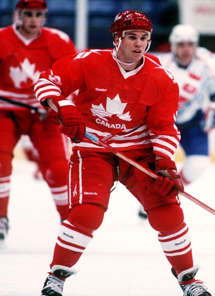 Canada's Greg Johnson in action against France at the 1994 Lillehammer Winter Olympics. (CP PHOTO/ COA)