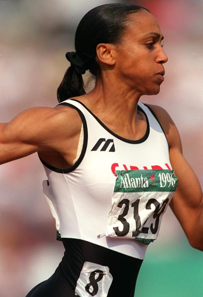 Canada's Charmaine Crooks competes in the 800m run at the 1996 Atlanta Summer Olympic Games.(CP PHOTO/COA/Claus Andersen)