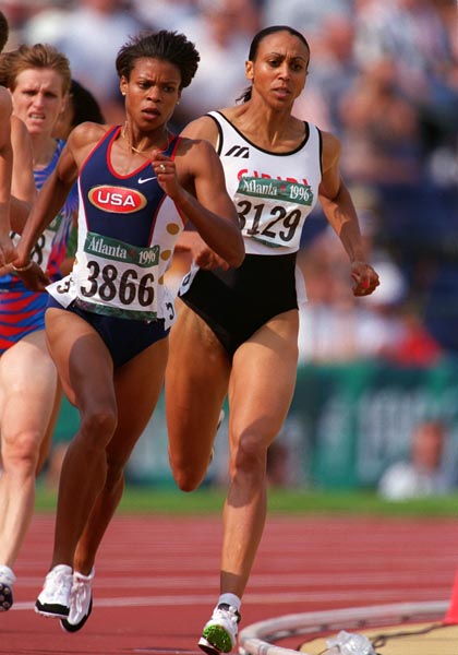 Canada's Charmaine Crooks (right) competing in the 800m event at the 1996 Atlanta Summer Olympic Games.(CP PHOTO/COA/Claus Andersen)