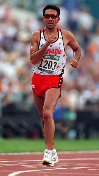 Canada's Arturo Huerta competing in the speed walking event at the 1996 Atlanta Summer Olympic Games.(CP PHOTO/COA/Claus Andersen)