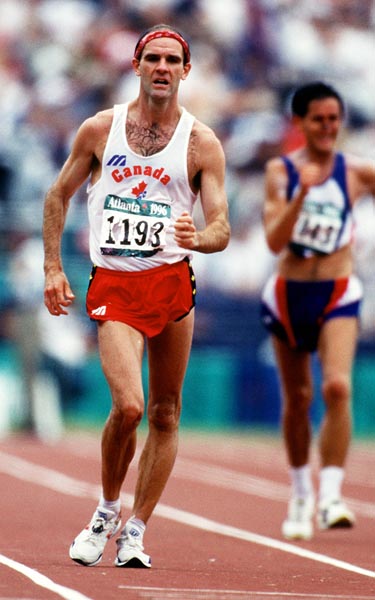 Canada's Tim Berrett competing in the men's 50km walk at the 1996 Atlanta Summer Olympic Games. (CP PHOTO/COA/Claus Andersen)