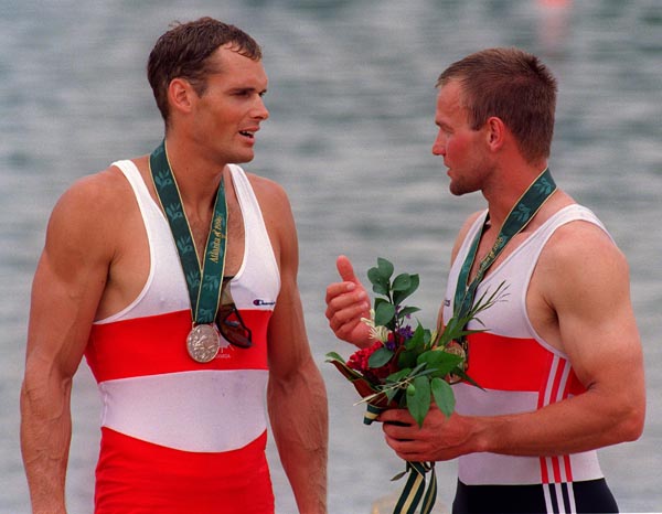 Canada's Derek Porter (left) wins  the silver medal for the men's 1x sculls event at the 1996 Atlanta Summer Olympic Games. (CP PHOTO/COA/Mike Ridewood)