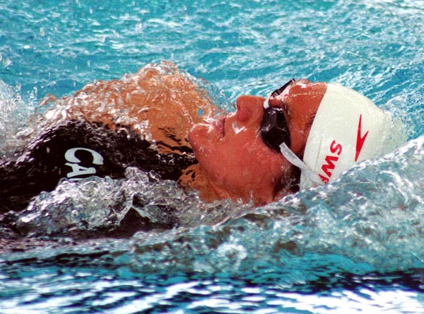 La nageuse Nancy Sweetnam du Canada participe  l'preuve dex Jeux olympiques d'Atlanta de 1996.  (PC Photo/AOC)