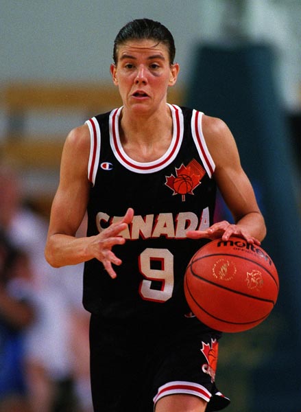 Canada's Jodi Evans playing women's basketball at the 1996 Atlanta Summer Olympic Games. (CP PHOTO/COA/Scott Grant)