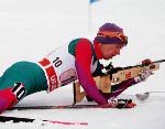 Canada's Yvonne Visser competing in the biathlon event at the 1992 Albertville Olympic winter Games. (CP PHOTO/COA/Ted Grant)