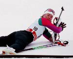 Canada's Yvonne Visser competing in the biathlon event at the 1992 Albertville Olympic winter Games. (CP PHOTO/COA/Ted Grant)
