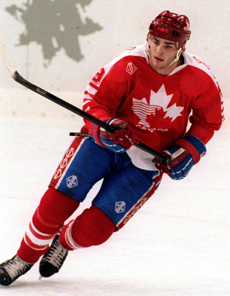 Canada's Eric Lindros competing in the hockey event against Norway at the 1992 Albertville Olympic winter Games. (CP PHOTO/COA/Scott Grant)