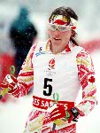 Lorna Sasseville du Canada participe  une preuve de ski de fond aux Jeux olympiques d'hiver de Calgary de 1988. (Photo PC/AOC)