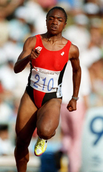 Canada's Karen Clarke competing in the 400m event at the 1992 Olympic games in Barcelona. (CP PHOTO/ COA/ Claus Andersen)