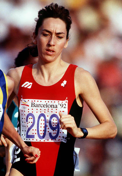 Canada's Angela Chalmers competing in the 1500m event at the 1992 Olympic games in Barcelona. (CP PHOTO/ COA/ Claus Andersen)