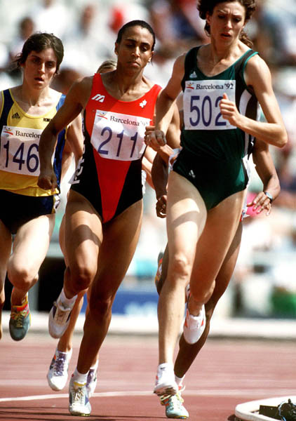 Canada's Charmaine Crooks (centre) competing in the 400m event at the 1992 Olympic games in Barcelona. (CP PHOTO/ COA/ Claus Andersen)