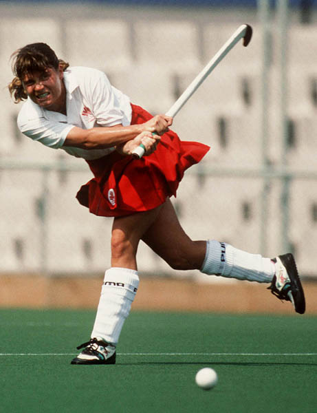 Canada's Sharon Creelman competing in the field hockey event at the 1992 Olympic games in Barcelona. (CP PHOTO/ COA/Ted Grant)