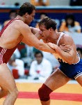 Canada's Steve Marshall (blue) competing in the wrestling event at the 1988 Olympic games in Seoul. (CP PHOTO/ COA/ Cromby McNeil)