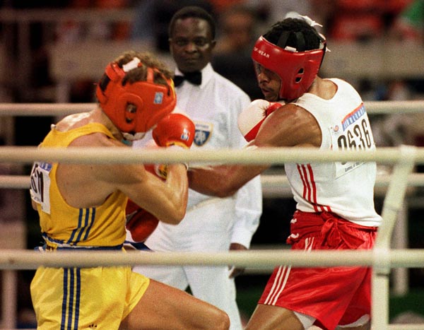 Canada's Howard Grant (right) competing in the boxing event at the 1988 Olympic games in Seoul. (CP PHOTO/ COA/ S.Grant)