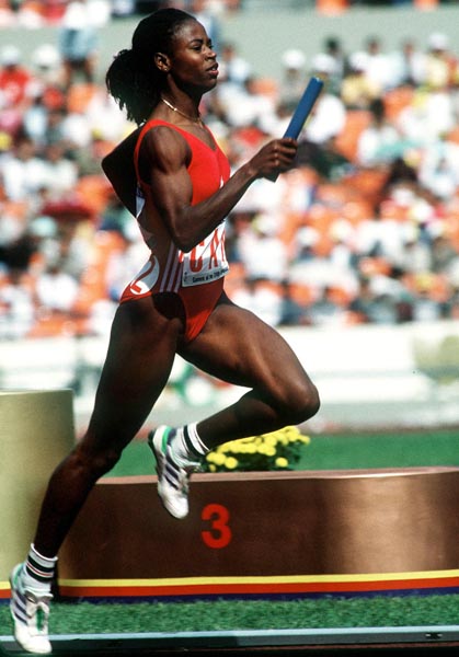 Canada's Esmie Lawrence competing in the 4x400m   event at the 1988 Olympic games in Seoul. (CP PHOTO/ COA/F.S.Grant)