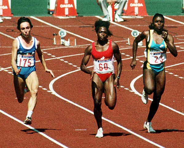 Canada's Angela Bailey (centre) competing in the 100m  event at the 1988 Olympic games in Seoul. (CP PHOTO/ COA/F.S.Grant)