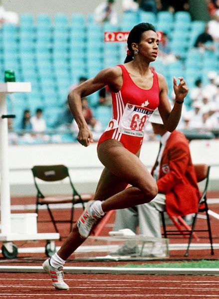 Canada's Charmaine Crooks competing in the 400m  event at the 1988 Olympic games in Seoul. (CP PHOTO/ COA/F.S.Grant)