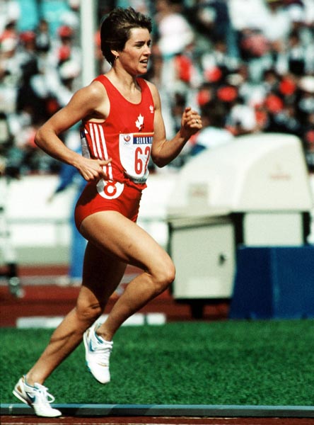 Canada's Debbie Bowker competing in the 3000m  event at the 1988 Olympic games in Seoul. (CP PHOTO/ COA/F.S.Grant)