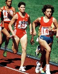 Canada's Mary Burzminski (centre) competing in the 800m event at the 1988 Olympic games in Seoul. (CP PHOTO/ COA/F.S.Grant)