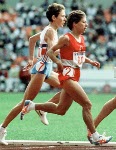 Canada's Lynn Williams (#83) competing in the 1500m  event at the 1988 Olympic games in Seoul. (CP PHOTO/ COA/F.S.Grant)