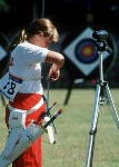 Brenda Cuming du Canada participe  l'preuve de tir  l'arc aux Jeux olympiques de Soul de 1988. (Photo PC/AOC)