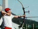Elmer Ewert du Canada participe  une preuve de tir  l'arc aux Jeux olympiques de Munich de 1972. (Photo PC/AOC)