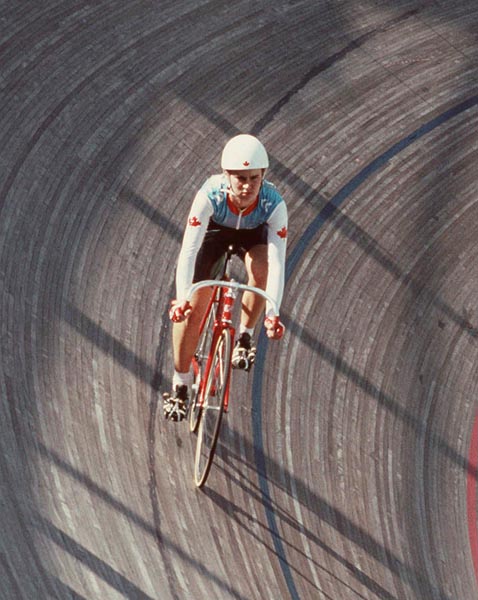 Beth Taylor du Canada participe  une preuve de cyclisme aux Jeux olympiques de Soul de 1988. (Photo PC/AOC)