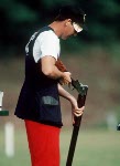 George Leary du Canada participe  l'preuve de tir aux Jeux olympiques de Soul de 1988. (PC Photo/AOC)