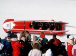 (De gauche  droite) Greg Haydenluck, Cal Langford, Kevin Tyler et Lloyd Guss du Canada participent  l'preuve de bobsleigh  quatre aux Jeux olympiques d'hiver de Calgary de 1988. (Photo PC/AOC)