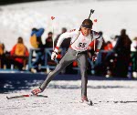 Glen Rupertus du Canada participe au biathlon aux Jeux olympiques d'hiver de Calgary de 1988. (Photo PC/AOC)