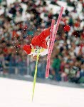 Jean-Marc Rozon du Canada participe  l'preuve de sauts en ski acrobatique aux Jeux olympiques d'hiver de Calgary de 1988. (Photo PC /AOC)