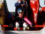 Kathy Salmon du Canada assiste de l'entraneur Franz Schachner participe  l'preuve de luge aux Jeux olympiques d'hiver de Calgary de 1988. (Photo PC /AOC)