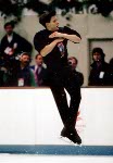 Petra Burka du Canada participe  une preuve de patinage artistique aux Jeux olympiques d'hiver d'Innsbruck de 1964, et remporte une mdaille de bronze. (Photo PC/AOC)
