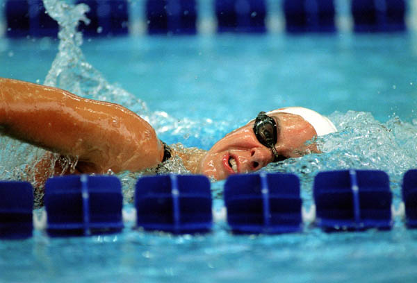Joanne Malar du Canada participe  une preuve de natation aux Jeux olympiques d'Atlanta de 1996. (Photo PC/AOC)