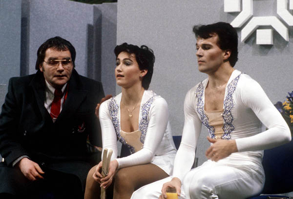 Canada's Melinda Kunhegyi and Lyndon Johnston (right) compete in the figure skating-pairs event at the 1984 Sarajevo Olympic winter Games. (CP PHOTO/COA/Tim O'lett)