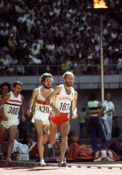Canada's Grant McLaren (163) competes in the 5000m event at the 1976 Olympic games in Montreal. (CP PHOTO/ COA/ RW)