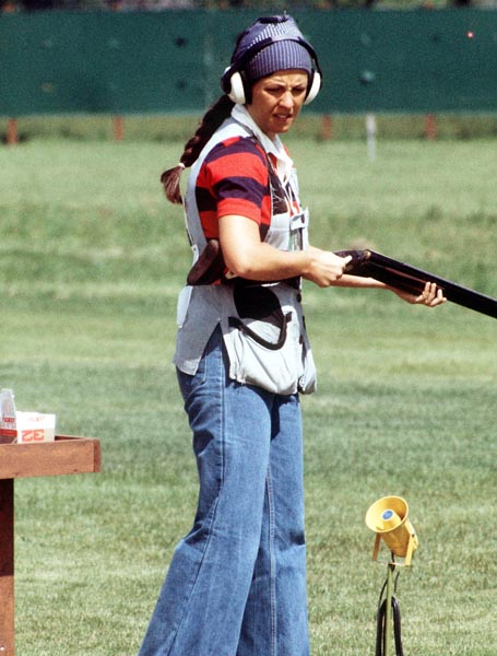 Susan Nattrass du Canada participe  l'preuve de tir aux Jeux olympiques de Montral de 1976. (Photo PC/AOC)